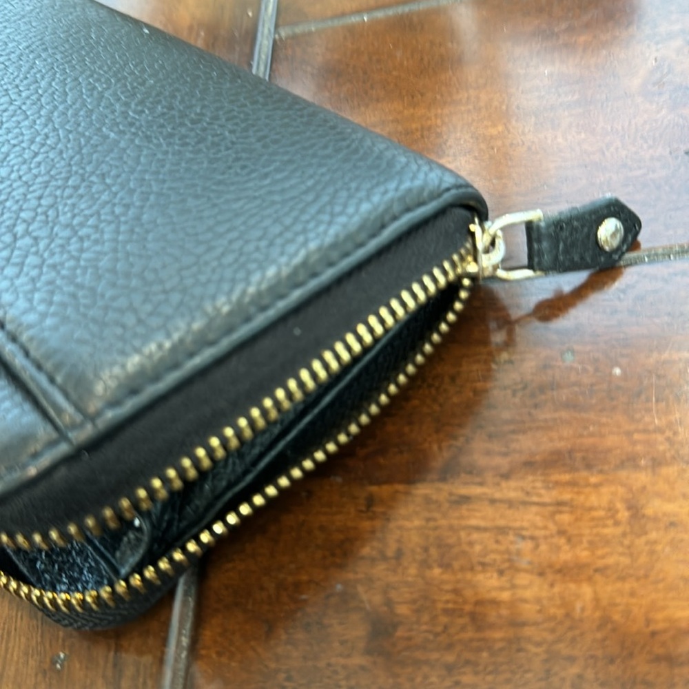 Lodis Black Pebbled Grain Leather Wallet - Picture 9 of 10
